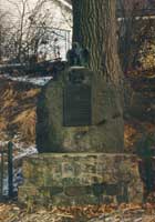 Das Kriegerdenkmal am Busplatz